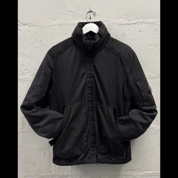 C.P. COMPANY BLACK NYLON PUFFER JACKET - Picture 2 of 15